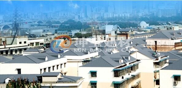 合成樹脂瓦質(zhì)輕承載力強,是平改坡的理想選擇